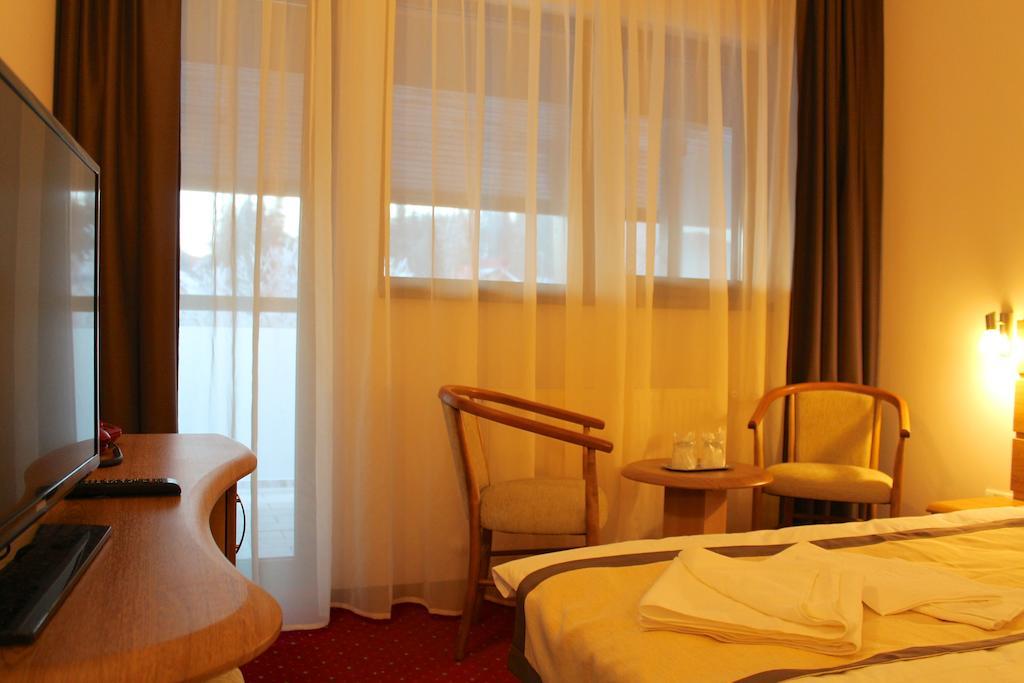 喀尔巴阡酒店 普雷代亚尔 外观 照片