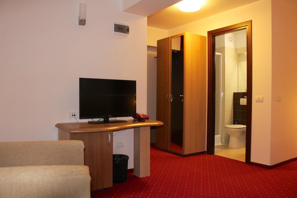 喀尔巴阡酒店 普雷代亚尔 客房 照片
